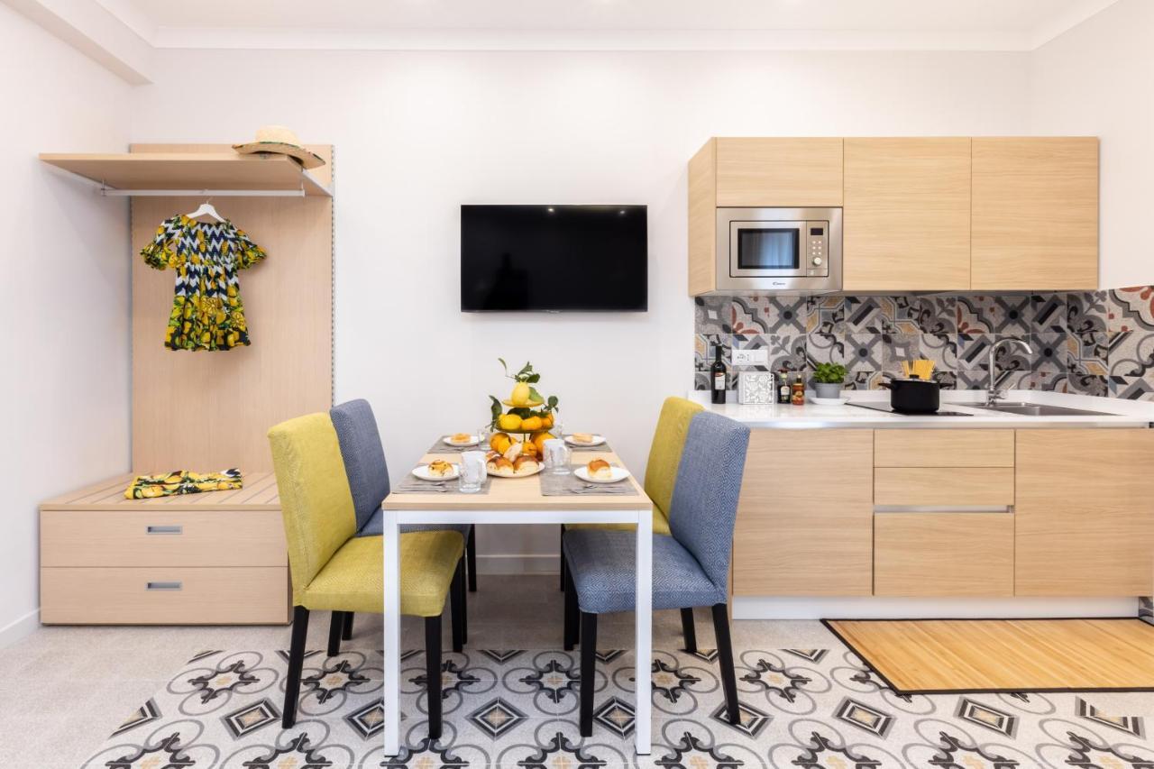Maison Marie Deluxe Apartment Соренто Екстериор снимка