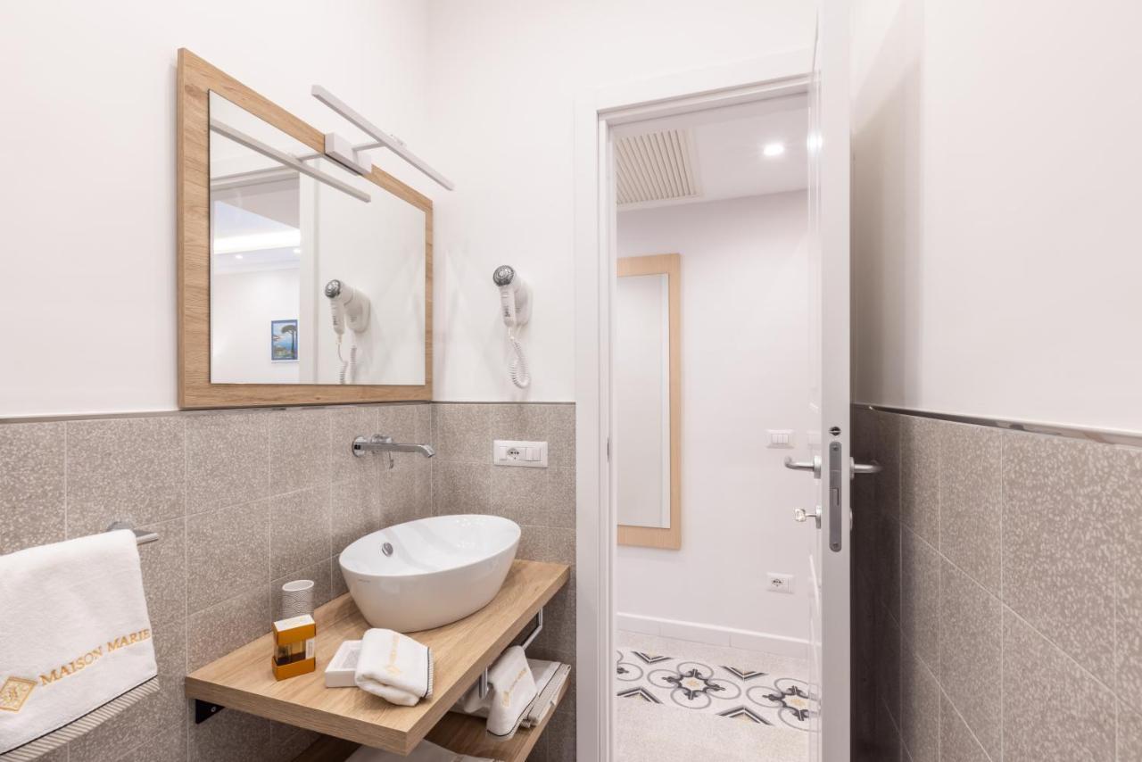 Maison Marie Deluxe Apartment Соренто Екстериор снимка