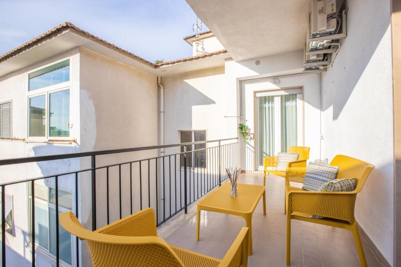 Maison Marie Deluxe Apartment Соренто Екстериор снимка